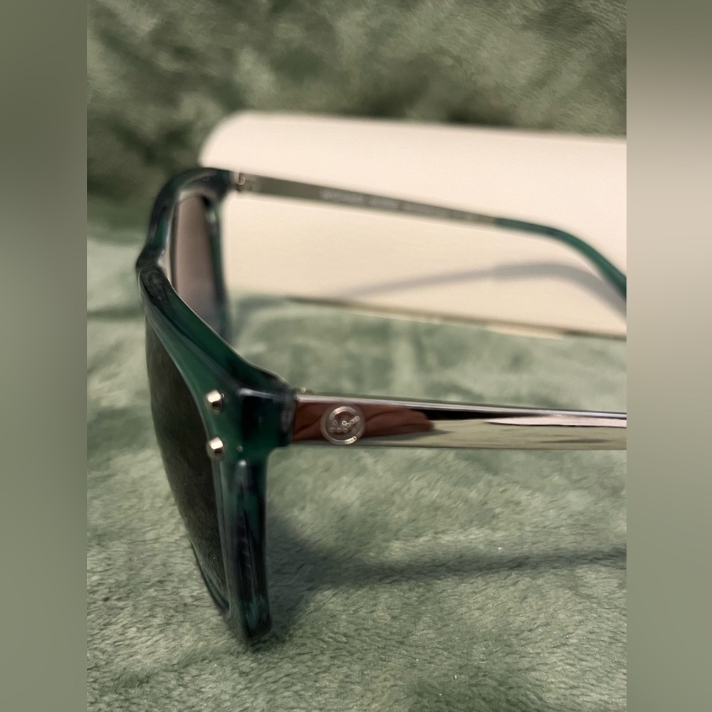 Sunglasses - image 4